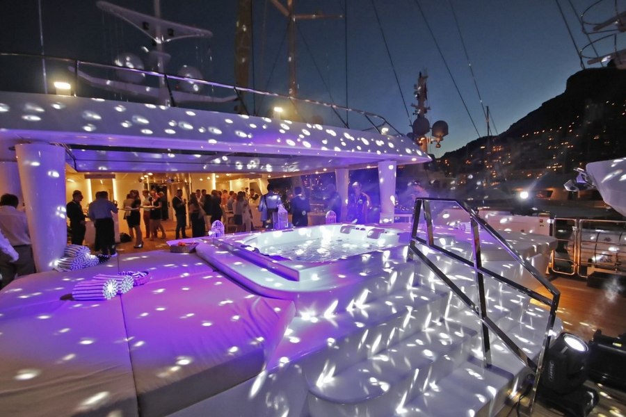 Reasons to Host an Event on a Yacht